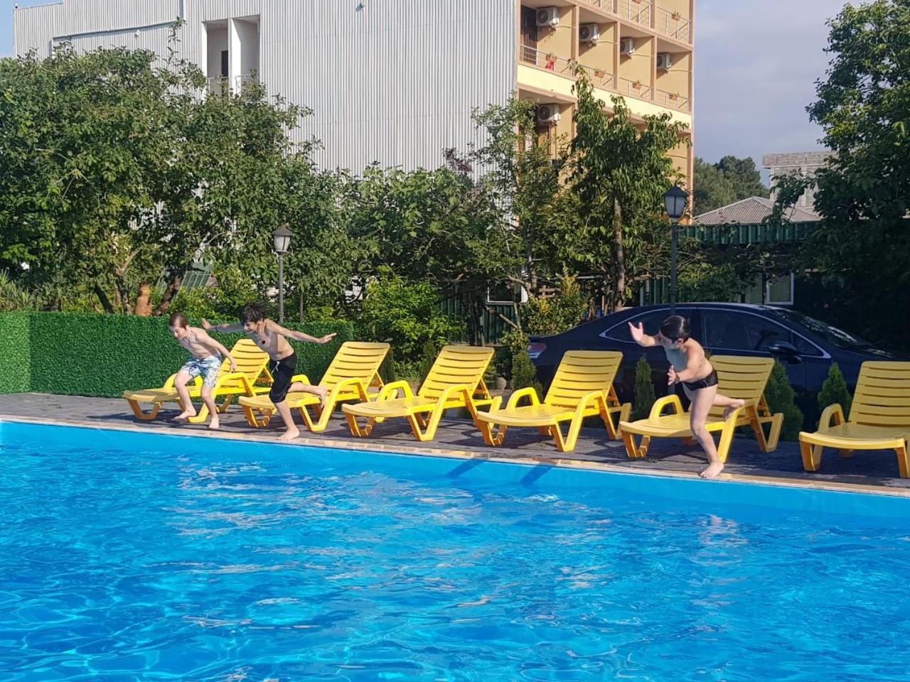 קובולטי Midia Guest House מראה חיצוני תמונה